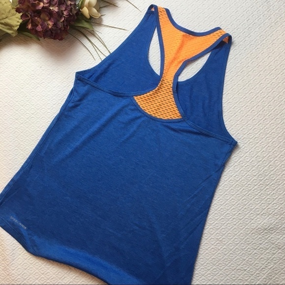 Reebok Two Racerback Running Lightweight Tank Tops Size Small - Picture 6 of 8